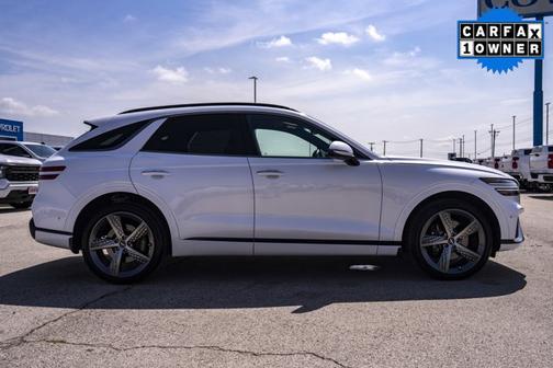 2023 Genesis GV70 2.5T