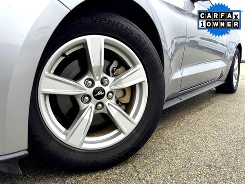 2020 Ford Mustang EcoBoost