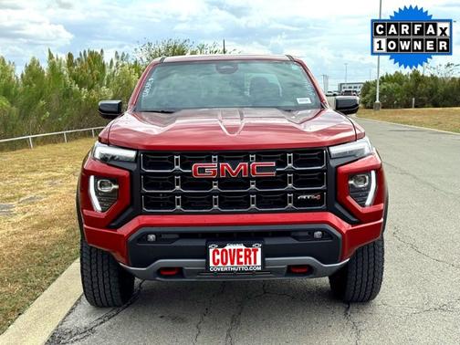 2025 GMC Canyon 4WD AT4