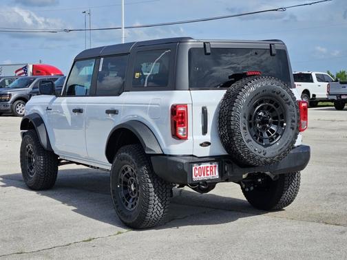 Oxford White 2026 Ford Bronco Big Bend