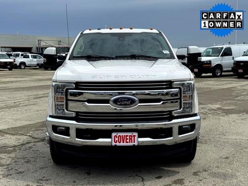 White 2017 Ford F-350 Lariat