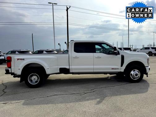 2026 Ford F-350 Platinum