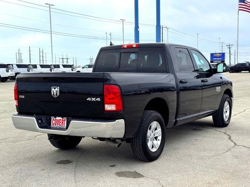 2023 RAM 1500 SLT