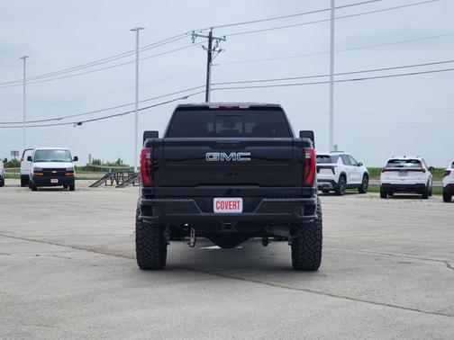 Onyx Black 2026 GMC Sierra 2500 Denali