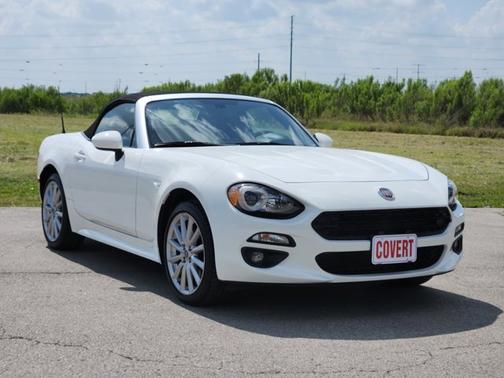 Brillante White 2020 FIAT 124 Spider Lusso