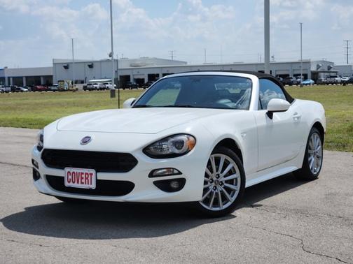 Brillante White 2020 FIAT 124 Spider Lusso