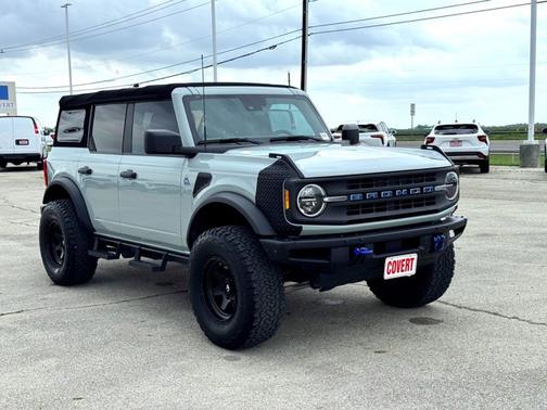 2021 Ford Bronco Black Diamond