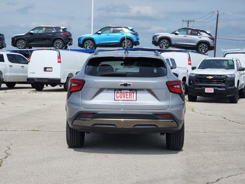 Sterling Gray Metallic 2025 Chevrolet Trax ACTIV
