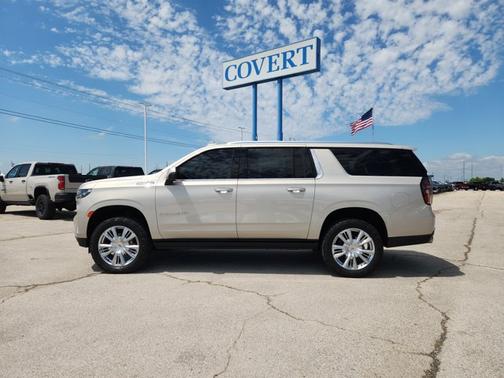 Empire Beige Metallic 2024 Chevrolet Suburban High Country
