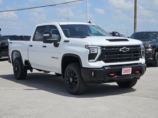 Summit White 2026 Chevrolet Silverado 2500 LT