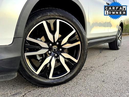 2021 Honda Pilot Touring 7-Passenger