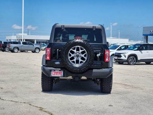 Black 2024 Ford Bronco Badlands