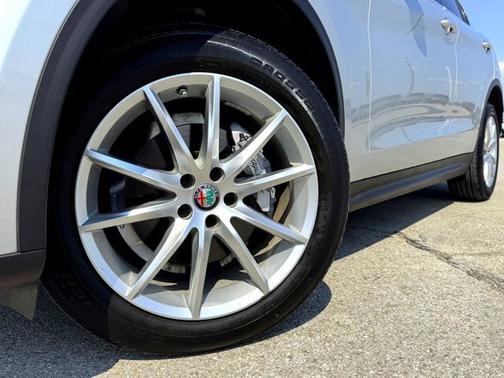 2018 Alfa Romeo Stelvio Ti