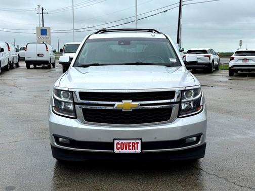 Silver Ice Metallic 2018 Chevrolet Suburban LT