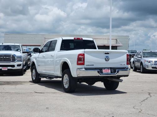 Bright White Clearcoat 2022 RAM 2500 Laramie