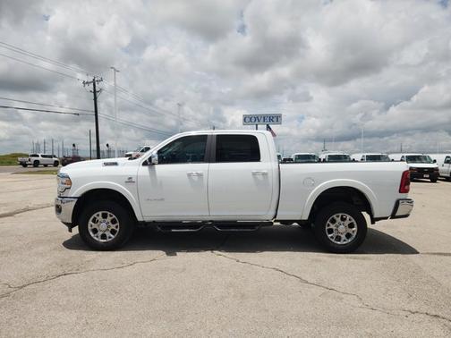 Bright White Clearcoat 2022 RAM 2500 Laramie