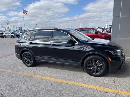 2022 Volkswagen Tiguan SE