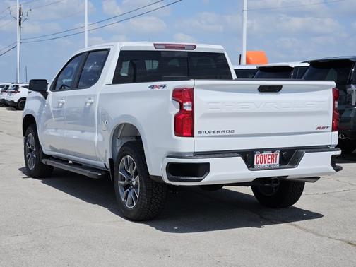 Summit White 2026 Chevrolet Silverado 1500 RST