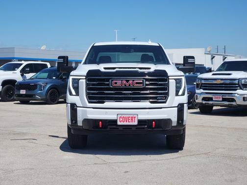 Summit White 2025 GMC Sierra 2500 AT4