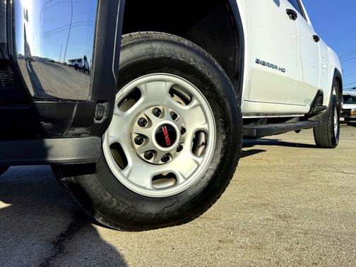 Summit White 2024 GMC Sierra 2500 Pro