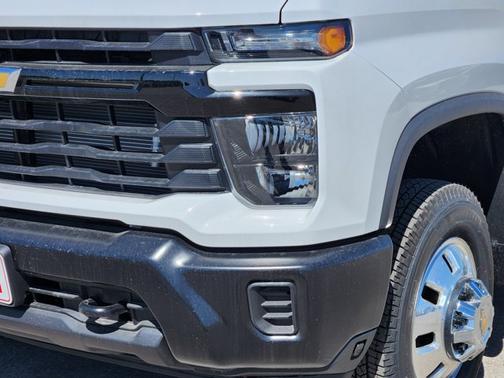 Summit White 2026 Chevrolet Silverado 3500 Work Truck