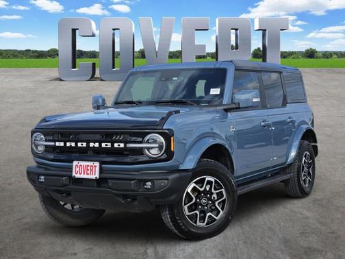 Blue 2024 Ford Bronco Outer Banks