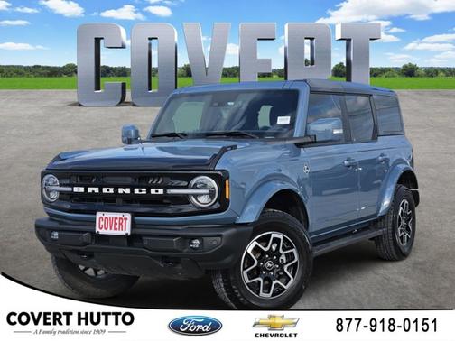 Blue 2024 Ford Bronco Outer Banks
