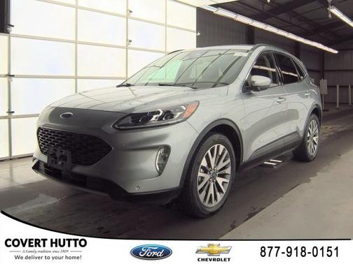 2022 Ford Escape Titanium Hybrid