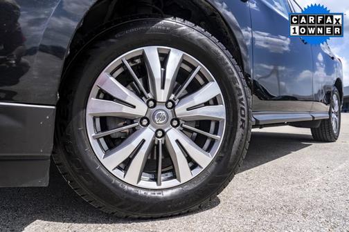 2019 Nissan Pathfinder SL