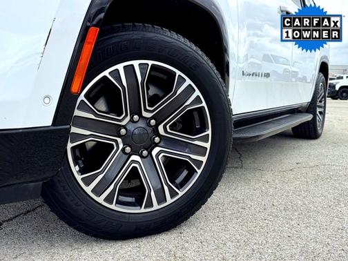 Bright White Clearcoat 2024 Jeep Wagoneer L Series II