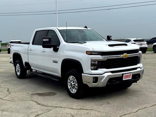 Summit White 2025 Chevrolet Silverado 2500 LT