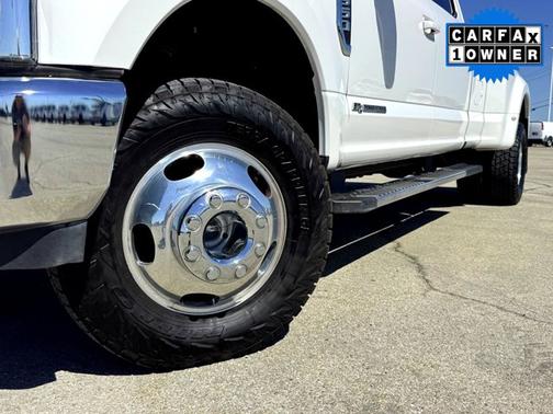 2020 Ford F-350 LARIAT