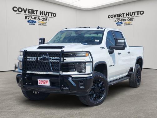 Summit White 2024 Chevrolet Silverado 2500 Custom