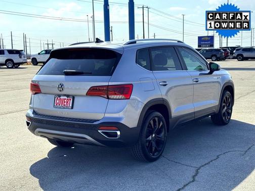 2024 Volkswagen Taos SE