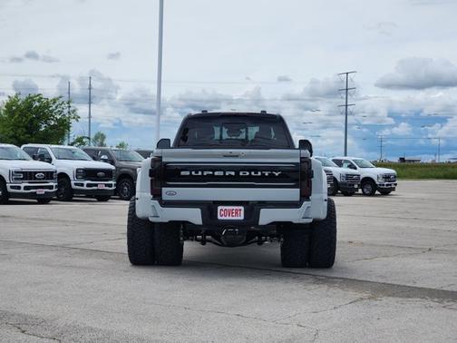 Avalanche 2026 Ford F-450 Platinum