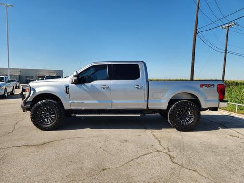 Silver 2022 Ford F-250 LARIAT