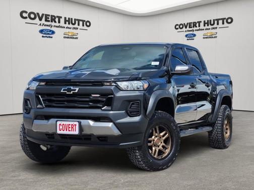 Black 2025 Chevrolet Colorado 4WD Trail Boss