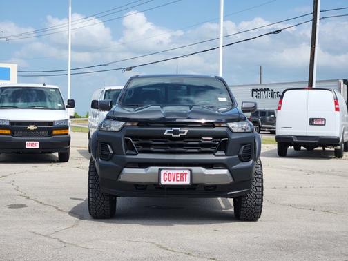 Black 2025 Chevrolet Colorado 4WD Trail Boss