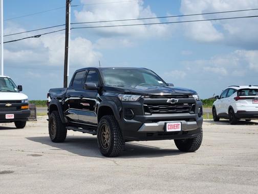 Black 2025 Chevrolet Colorado 4WD Trail Boss