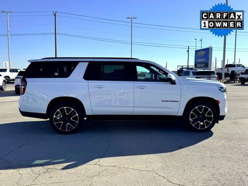 2024 Chevrolet Suburban RST