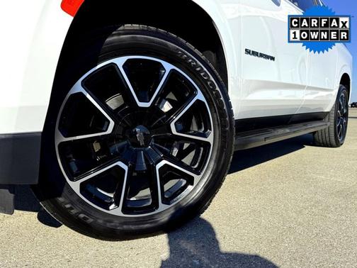 2024 Chevrolet Suburban RST