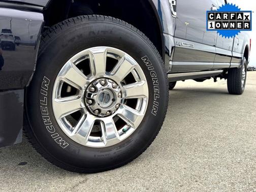 2022 Ford F-350 Platinum