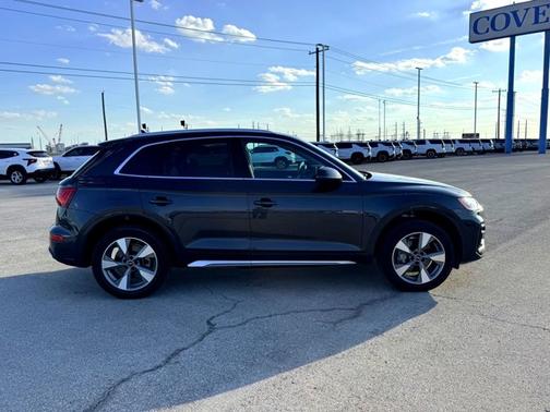 2023 Audi Q5 Premium Plus