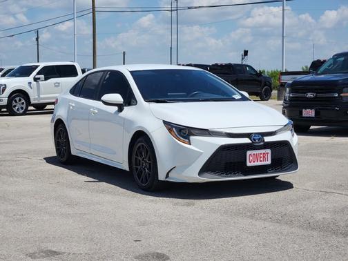 Silver 2022 Toyota Corolla Hybrid LE