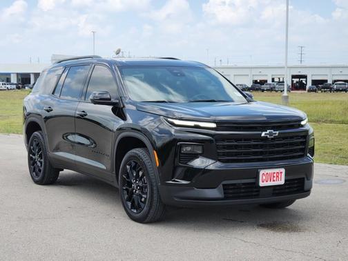 Mosaic Black Metallic 2025 Chevrolet Traverse AWD LT