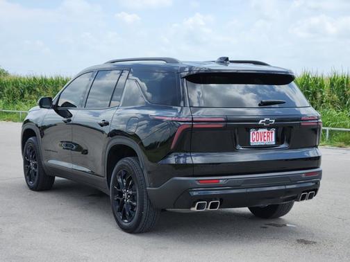 Mosaic Black Metallic 2025 Chevrolet Traverse AWD LT