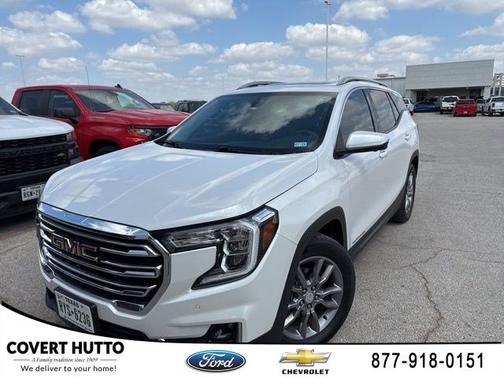 White Frost Tricoat 2022 GMC Terrain SLT