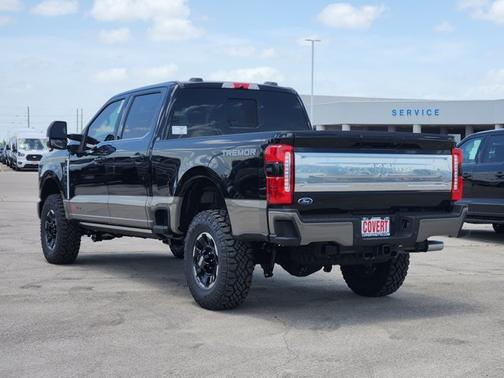 Agate Black Metallic 2026 Ford F-250 King Ranch