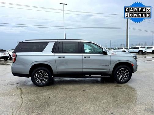 Sterling Gray Metallic 2023 Chevrolet Suburban Z71