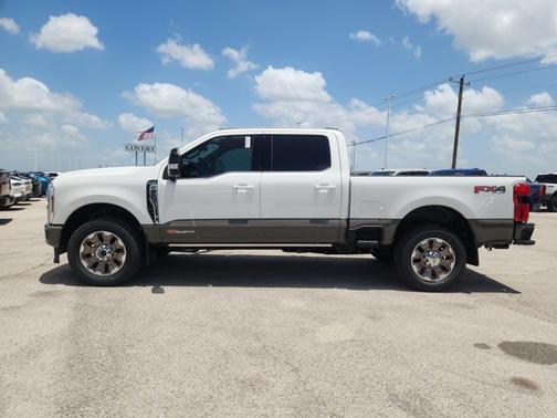 Star White Metallic Tri-Coat 2026 Ford F-250 King Ranch